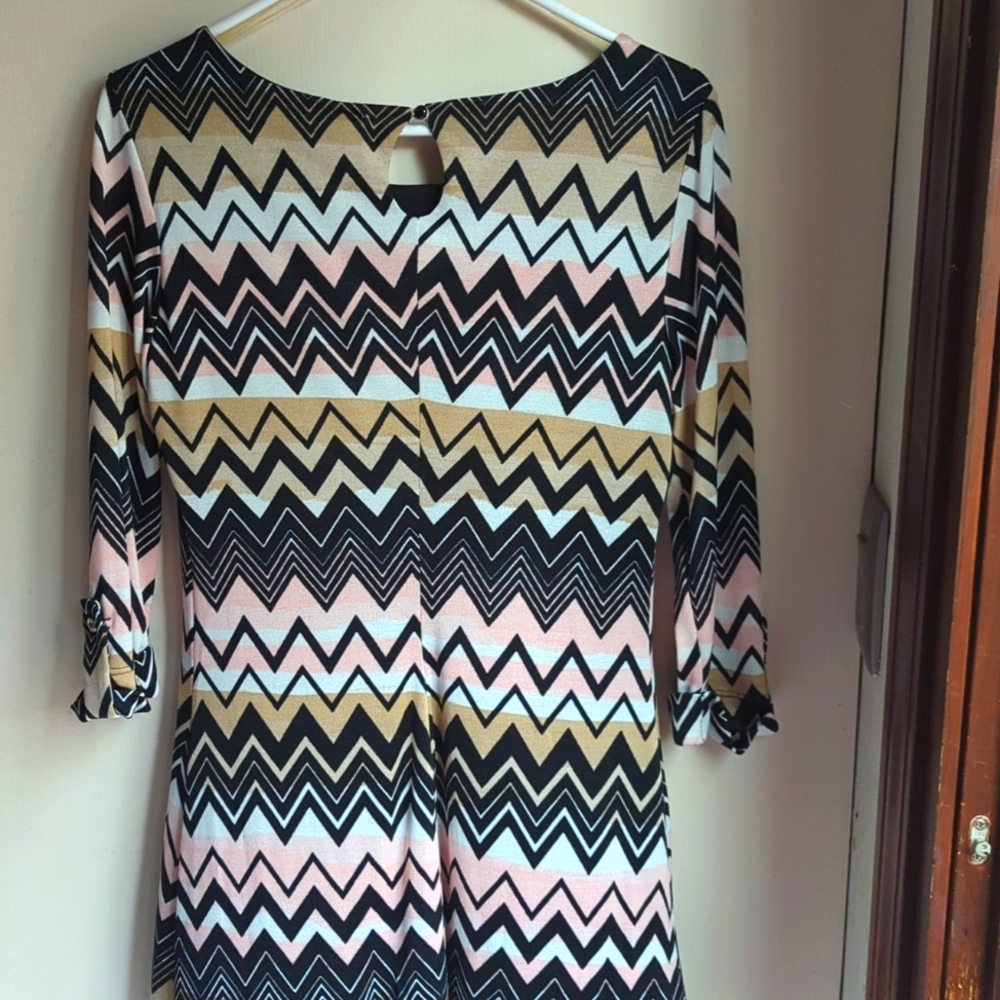 Geometric Print A-line  Dress - Picture 2 of 8